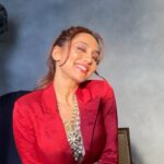 Anusha Dandekar Instagram – Chic Switch-ups with @anushasdandekar 💫🎬
Stay tuned for more!! ✨

@ritudevnani 
#bts #anushadandekar #photoshoot #transtion #fun #fashion #trending