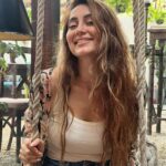 Anusha Dandekar Instagram - Don’t waste a second convincing people you are worth being loved or #rare 🤍☀️❤️ #filterfree me