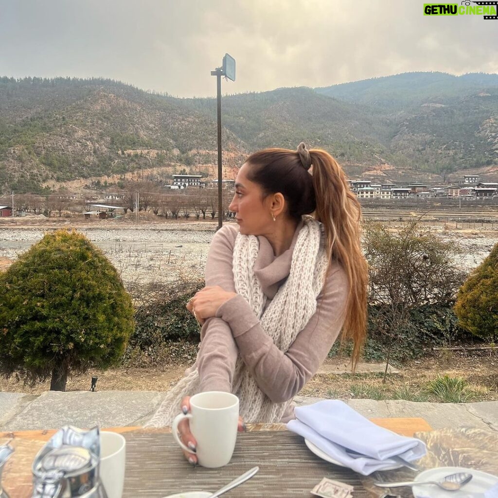 Anusha Dandekar Instagram - Being one with nature is my favourite thing… ❤ And the perfect place to do so is @lemeridienparo … so peaceful, so beautiful, right out of a post card… 🧡💚🤎