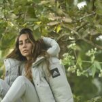 Anusha Dandekar Instagram - No better place to run than Into the wild… Honestly the most Superior comfort in running shoes I’ve experienced yet with Supernova Rise… 10 more please! 👟 Photos by @abdulshez 🤍 Location @thebackwatersanctuary 🤎 #adidassupernova #adidassportswear #adidasrunners #createdwithadidas
