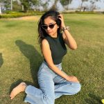 Anushka Sen Instagram - Subha ki dhoop main☀️🎥