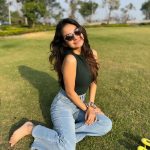 Anushka Sen Instagram - Subha ki dhoop main☀️🎥