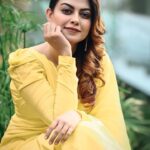 Anusree Instagram – Confidently flaunting in vibrant yellow dress !!!💛

MaH @pinkyvisal 
Outfit @alankaraboutique 
Video @saneshphotography 
Edit @the.solitarian

#yellow #favoritecolour #functionmode #reels #reeloftheday