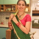 Anusree Instagram – എത്രയെത്ര സാഗരങ്ങൾ കടന്നു നാം
മണി മുത്തുപോലെ മാറിൽ നീ ചായുറങ്ങാൻ….
❤️❤️❤️

Click @ajingsam 
Accessories @varuthri_findings