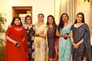 Anusree Instagram - To my lovely friends and colleagues from the industry ....you have been the reason I feel comfortable in this movie  industry ...and you have been kind to add glitz and glamour to the house warming ceremony. I will never forget the effort you have taken from your busy schedules to bless me on jan 26 . Always want your friendship and blessings...Thanku all...

@iamunnimukundan @nithinrenjipanicker @grace_antonyy @sanalvaassudev @aditi.ravi @thechandhunadh @anumohan @sshivadaoffcl @ranjin__raj @vishnumohanstories @vvipink @nambiarjayan @shiblafara @arya.badai @pranavraaaj @aparna.balamurali @sonujacob.official @maheswarirkrishnan @raakesh.ar @limiteddd_edition @priyankaaa_ps 

Clicks @pranavraaaj @pranavcsubash_photography