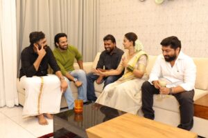 Anusree Instagram - To my lovely friends and colleagues from the industry ....you have been the reason I feel comfortable in this movie  industry ...and you have been kind to add glitz and glamour to the house warming ceremony. I will never forget the effort you have taken from your busy schedules to bless me on jan 26 . Always want your friendship and blessings...Thanku all...

@iamunnimukundan @nithinrenjipanicker @grace_antonyy @sanalvaassudev @aditi.ravi @thechandhunadh @anumohan @sshivadaoffcl @ranjin__raj @vishnumohanstories @vvipink @nambiarjayan @shiblafara @arya.badai @pranavraaaj @aparna.balamurali @sonujacob.official @maheswarirkrishnan @raakesh.ar @limiteddd_edition @priyankaaa_ps 

Clicks @pranavraaaj @pranavcsubash_photography