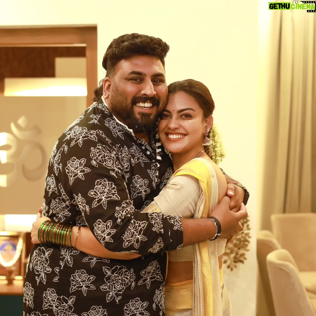 Anusree Instagram - A big hug to my strength and pillars in life .🫂🫂🫂...from strong friendship for a long time to the few people who became inseperable friends for life in a short time❤️❤️....this post is not just a thank you note for being there for me all through my journey up until 26 th january 2024, but its a few words I am penning down to make you understand how much you mean to me. Each one of you have seen and supported me like close family. I always thank god for bringing me friends like you into my life. Thank you so much for being my backbone. We will achieve greater things together and grow old together. 😘❤️ ❤️❤️❤️ @anoobmurali_luv @athiraanoob_luv @sajithandsujith @gibinck @mahesh_bhai @ajingsam @pinkyvisal @nidhinmaniyan @shantikrishna @sabarinathk_ @saneesh.raj.39 (pic kittela...🙈)_ Missed your presence Ranji & Sreekuty...miched you... @ranjittexas @s_r_ee_kutty_ MaH @pinkyvisal @sajithandsujith Saree @pichakamweaves Styling @sabarinathk_ @vasudevan.arun Clicks @pranavraaaj @pranavcsubash_photography
