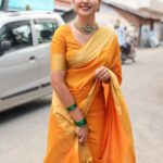 Anusree Instagram - Sarees bring a timeless grace to my style, making each day special..... 💛💛💛 Click @mahesh_bhai MaH @pinkyvisal Neckpieces @varuthri_findings