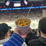 Any Gabrielly Instagram - Toronto dump 🍁🍁🍁 Eu amo poder voltar para as cidades que eu visitei durante a tour anos atrás com mais tempo pra absorver tudo, mesmo congelando me apaixonei por Toronto e quero voltar sempre 🤍🥹 esse também foi o último pedacinho de viagens de fim/começo de ano, bora trabalhar que a gente tem música pra lançar 🥵🙆🏽‍♀️ Toronto, Ontario