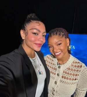 Any Gabrielly Instagram - Tem Any Gabrielly Convida edição especial vindo aí! 🧜‍♀️🥹✨ Foi tão mágico e inspirador conversar com esses artistas tão incríveis e fazer parte de um tiquinho da história desse filme tão revolucionário. Em breve, pra vocês, com muito amor 🤍 #AnyGabriellyConvida