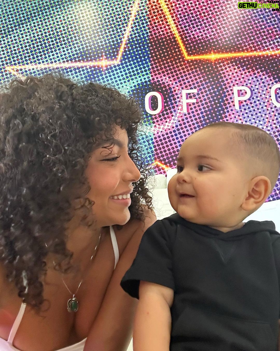 Any Gabrielly - 489.8K Likes - Enzo appreciation post 🤍