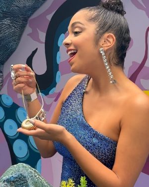 Any Gabrielly Instagram - LA SIRENITA 🧜‍♀️🇲🇽 Muito emocionada de fazer parte desse momento taaaao especial, as princesas tem a nossa cara and I’m here for ittttt! E um parabéns especial pra @lauracastro a voz da nossa Ariel brasileira 🥹! Essa semana tem mais 👀