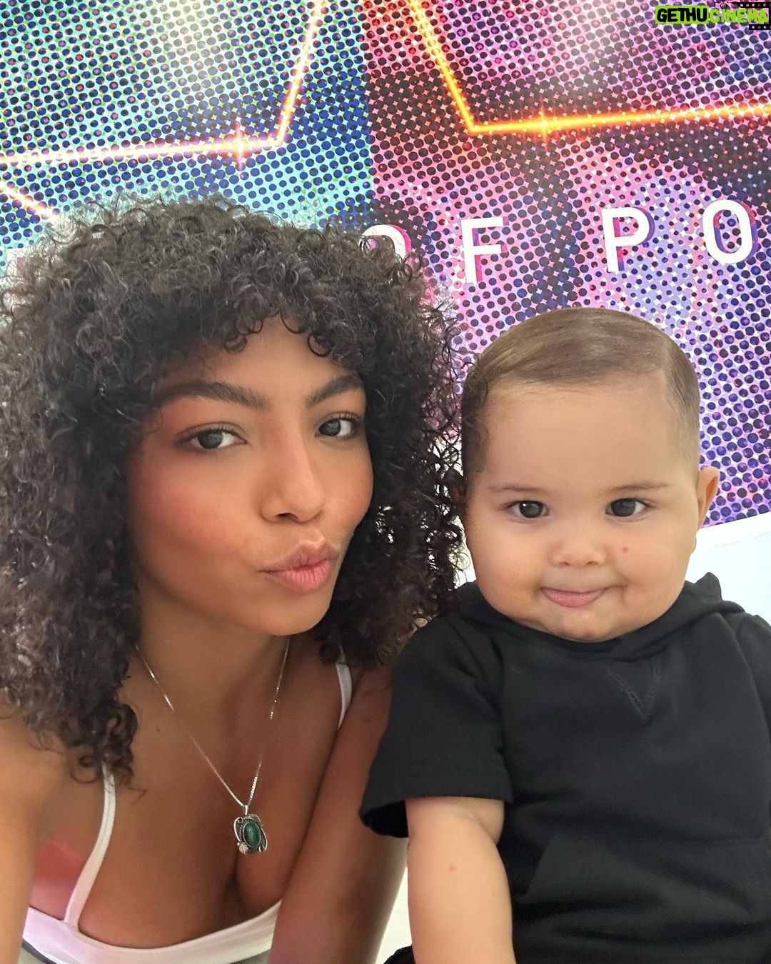 Any Gabrielly - 489.8K Likes - Enzo appreciation post 🤍