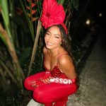 Any Gabrielly Instagram - Volta Carnaval 😭😭😭 To em casa relembrando a melhor época do ano, qual foi seu lookinho/momento fav? Brasil