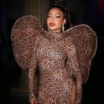 Any Gabrielly Instagram - Volta Carnaval 😭😭😭 To em casa relembrando a melhor época do ano, qual foi seu lookinho/momento fav? Brasil