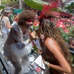 Any Gabrielly Instagram - Ainda não consigo parar de pensar sobre ontem. Que momento lindo homenageando Caetano e cantando para 100k pessoas na cidade que cresci. Viva o carnaval de Rua! ✨ obrigada obrigada obrigada @blocotaradonivoce São Paulo, Brazil