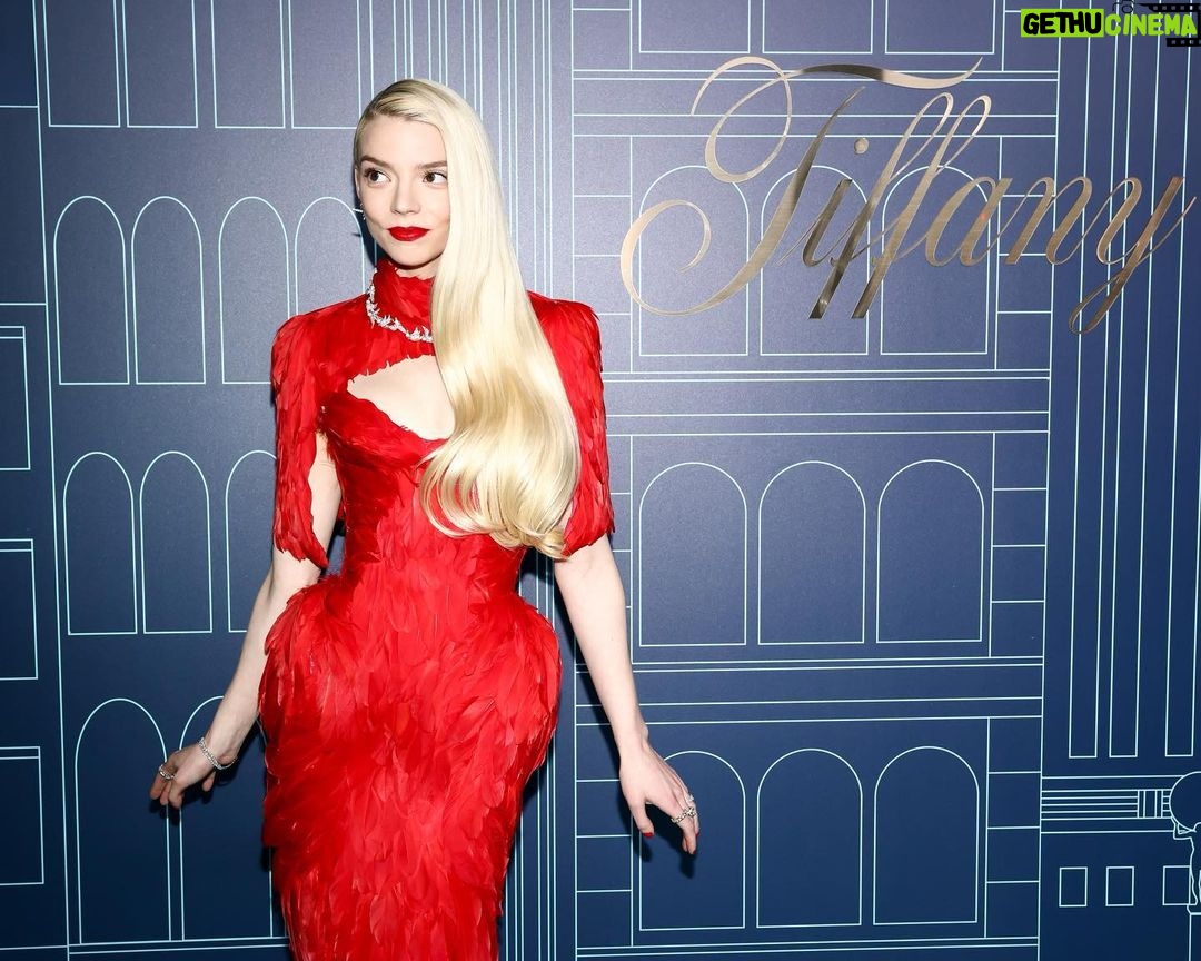 Anya Taylor-Joy Instagram - π₯ππ₯ A sparkling evening celebrating the reopening of #thetiffanylandmark β¦ thrilled to be there with family and wearing pieces from the stunning Bird On A Rock collection. Felt like I was flying all night πβ¨ Thank you!