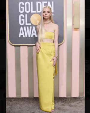 Anya Taylor-Joy Instagram - 🌻

Golden Globes last night wearing the gorgeous @tiffanyandco + @dior @diorbeauty 🌟

We had a ball :)

#tiffanypartner
