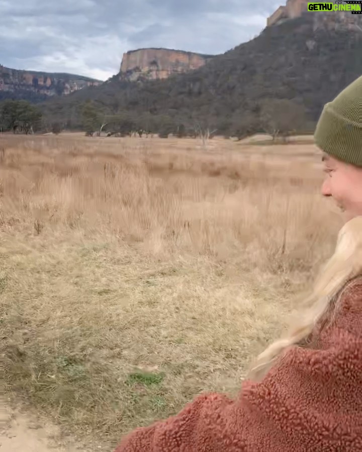 Anya Taylor-Joy Instagram - Went to the bush. Caught a wallaroo. He’s a bit smaller than his compadres but you gotta love an underdog🦘🫶🐾
