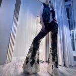 Anya Taylor-Joy Instagram - Short but sweet- big ups to one of my home towns, you were sensational! And thank you to the absolute angels that are @harris_reed + #ryanhastings … you make dreams come true 💋🔮 Tune in to @thegrahamnortonshowofficial tonight to see me fan girl over some absolute legends! Big love… and see you soon NYC!🫀