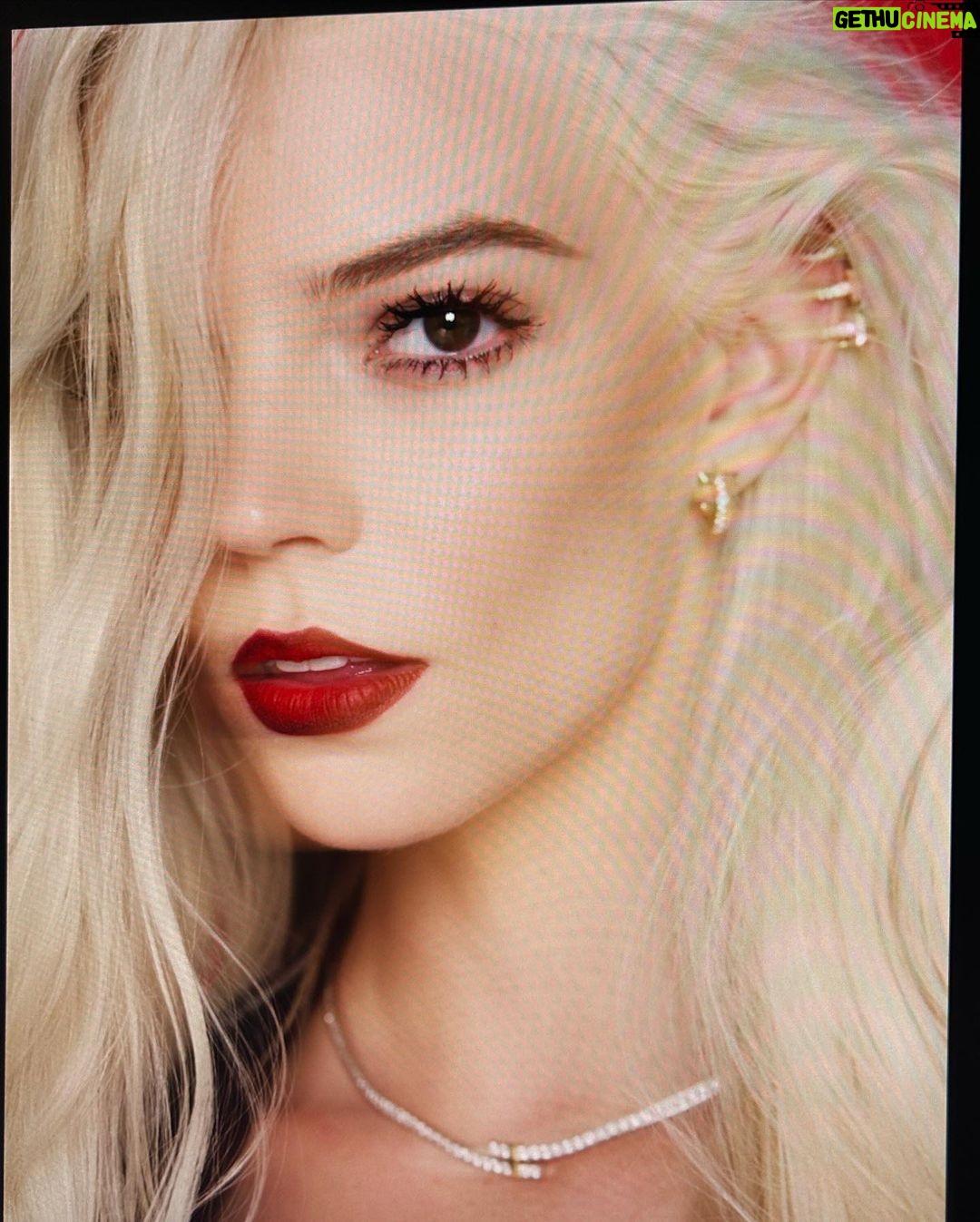 Anya Taylor-Joy Instagram - 🍭Elle Japan🍭