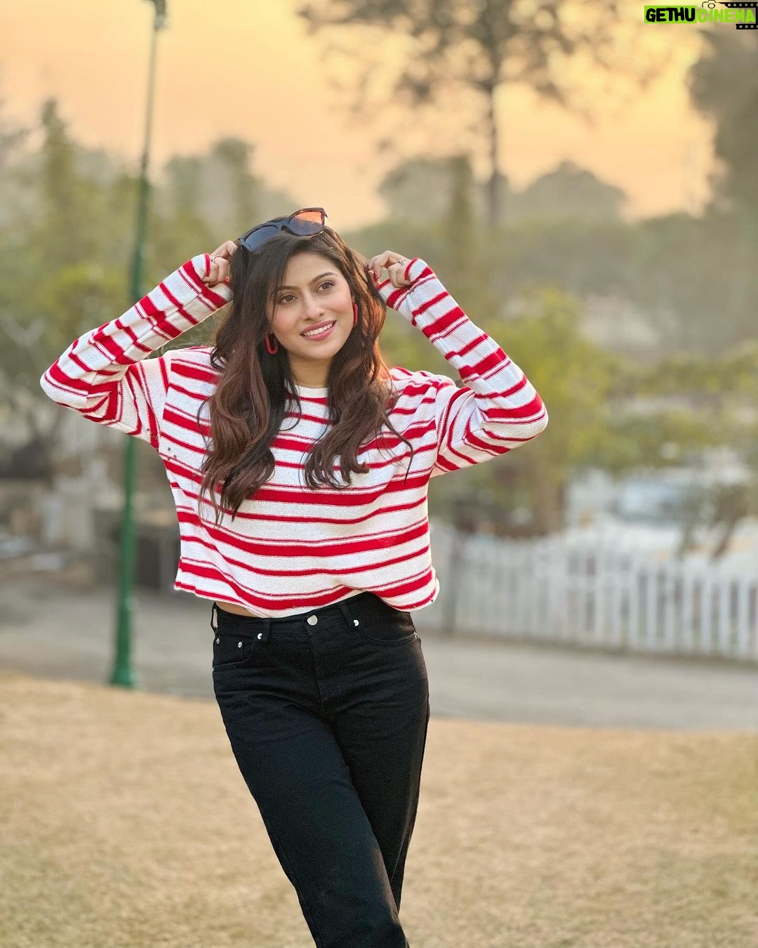 Aparna Dixit Instagram - Many moods 🫶🏻 Chandigarh, India