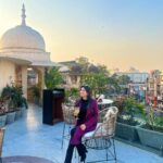 Aparna Dixit Instagram - Enjoyed a beautiful sunset at this lovely rooftop restaurant in Jaipur that I can’t wait to visit again @paro.india 🫶🏻 Jaipur PinkCity