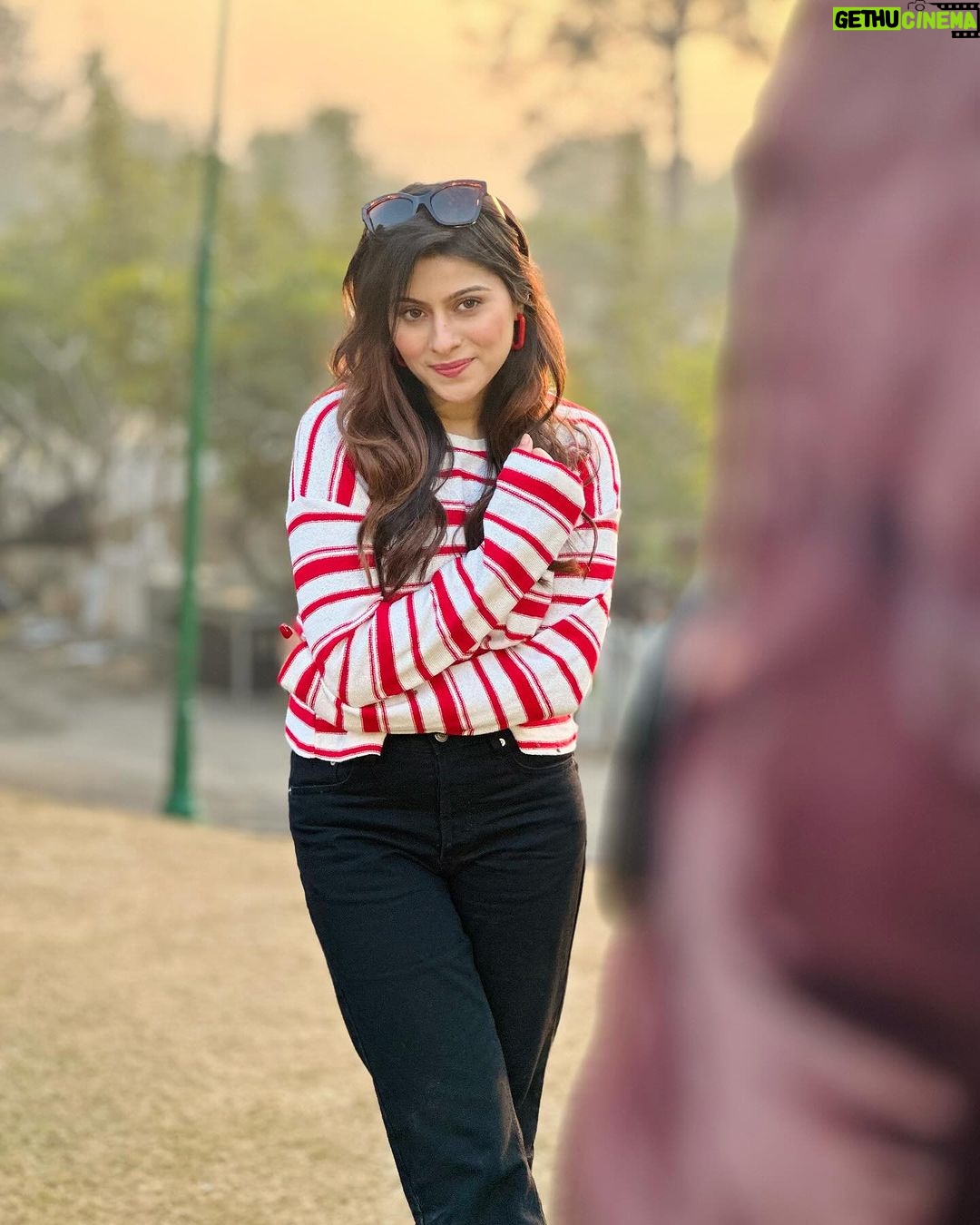 Aparna Dixit Instagram - Many moods 🫶🏻 Chandigarh, India