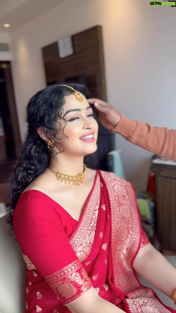 Apsara Rani Instagram - Planned my dream look for today’s Muhuratham of my upcoming movie🙏🏻❤️