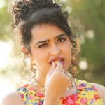 Apsara Rani Instagram - Stills from my upcoming movie ‘Thalakona’ Trailer coming soon💥 Having yumm gooseberries from Thalakona forest 🌳🐒🦌 Production- Devara Sridhar Reddy (Akshara Creations) Direction- Nagesh Naradasi Thalakona Waterfalls