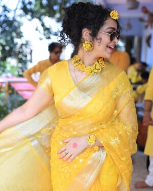 Apsara Rani Instagram - Candid✨💛

At my brother’s Haldi ceremony☺️
📸- @my.memoriesofficial01