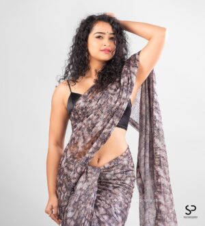 Apsara Rani Instagram - I Loveee Saree❤️‍🔥