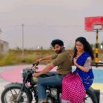 Apsara Rani Instagram - Happy valentine's week ❣️ Mention your crush to take her on a ride! . . . . #teenmar #teenmaar #teenmarmovie #pspk26 #pspkfans #pspkforever #pk #powerstar #pawankalyan #powerstarpawankalyan #reels #foryou #trending #valentineweek #teenmar #vayyaralajabilli #tollywood #bollywood #janasena #racharikam #panindia
