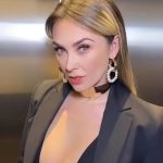 Aracely Arámbula Instagram - Love ♥️ siempre AMOR ♥️ y con Amor haciendo la promoción de nuestra serie #Larebelión como saben ya la pueden ver por @vixplus Junket st Regis @jorgebeltranhair @daniellezama stylist @pierinachiquini @hm & body @angelfarfalla joyas @rosymargonzalez_jewelry súper team @karlaa.anzaldo @juan_montes y mi manager @drleoarambulaoficial siempre trayéndome los mejores proyectos 🙏🏻♥️🎭🎶😘