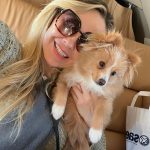 Aracely Arámbula Instagram - ♥️✨🐶🫶 #petfriendly @patriot_aviation 🫶👍🥰🐶🐶🐶🐶🫶🙏 @drleoarambulaoficial 😘 con mi bella Bela 😻🫶🐶♥️