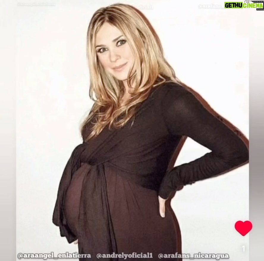 Aracely Arámbula - 185.8K Likes - Un bendito 18 de Dic llegaste mi corazón bello !!! Y si te esperaba con TODO EL AMOR !!! Y ahora el AMOR es más fuerte y grande en cada momento. Agradezco a DIOS que me hayas elegido como mamá ✨🙏✨🫶 FELICES 15 !!! Mi cielo bello 🎂🎉🎁🎄😘 mi corazón y mi vida siempre para ti todo lo que hago lo dedico con todo mi ser para ustedes para ti y para tu hermano ✨🙏✨ tu compañero de vida los AMO ✨🫶✨ gracias por existir !!!!!!!!! Que tus 15 estén llenos de maravillosos momentos!!! de mucha Alegría 😁 amor del bueno y grandes y verdaderas amistades y de tu FAMILIA QUE TE AMA TANTO !!! Siempre por ti y para ti INFINITAS BENDICIONES MI NIÑO BELLO !!! Y GRACIAS #Arafamilia hermosa por este video tan especial que me hizo emocionarme muchiiiisimo hasta las lágrimas felizmente por tantos momentos divinos GRACIAS 🙏✨👍🫶 Y HAPPY BIRTHDAY 🎂🎉🎁🎄 A MI PRINCIPE DANI ✨🎉🎁🎄✨!!!!!!!!!!!!!