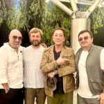 Aram Ananyan Instagram - Немного мудростей от @gvleps вам в ленту: • Если пропали, украли или утеряны деньги, мудрые евреи всегда говорили: «Спасибо, Господи, что взял деньгами» • Ничего страшного, если над тобой смеются. Гораздо хуже, когда над тобой плачут. • Если проблему можно решить деньгами, это не проблема - это расходы. • Бог дал человеку два уха и один рот, чтобы он больше слушал и меньше говорил.