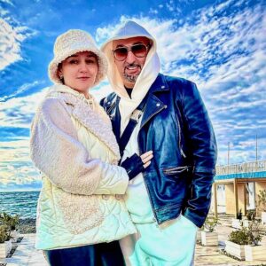 Aram Ananyan Instagram - С твоим днём, малыш 🌺🥂
С днём ангела! Пускай Ангел-хранитель везде следует за тобой и оберегает от всех бед и несчастий. Пусть будет как можно больше добрых и счастливых дней ♥️ 
и конечно же море улыбок!!!

Сегодня праздник у всех Татьян.
Татьянин день пускай подарит счастье. Пусть покровительница дня всегда поможет. Пусть защитит от всех невзгод, ненастья. И сделает заветную мечту возможной. С праздником 🌹