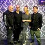 Aram Ananyan Instagram - Новороссийск - ребята Вы лучшие 🔝 Всё четко, отлажено, душевно и просто атмосферно было. @visitfamilia 👌🏼 Концерт был с космической энергетикой 🔥 Запремьерили новый трек и уже в топ чарте на 31 место VK 📀 Спасибо огромное Всем и каждому в отдельности 🙏🏽😍 А мы топим дальше!!! #концерты #гастроли #бузоватур