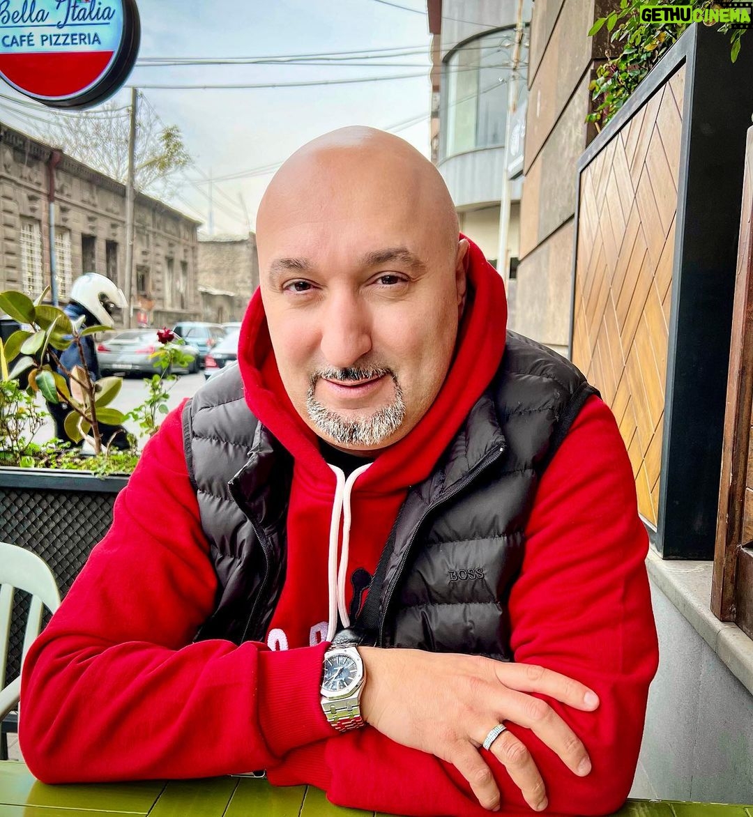 Aram Ananyan Instagram - Жизнь – нелегкое занятие, а труднее всего первые сто лет) А если серьезно, самые лучшие в мире вещи невозможно увидеть или потрогать руками. Их можно только почувствовать. Измени свои мысли, и ты изменишь свой мир!!! Yerevan, Armenia