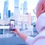 Aram Ananyan Instagram - В наше время вопросы «Как найти свой путь» и «Чем заниматься в жизни» очень актуальны и будут оставаться актуальными еще долгое время! Но я скажу вам так: Перед вами открыты все дороги. Главное , не бойтесь , действуйте , двигайтесь вперёд! Не стойте на месте , пробуйте что-то новое , и тогда ваша жизнь заиграет новыми красками!!! Не сдавайтесь, верьте в себя до последнего. И тогда , успех вам обеспечен!!! Мой обычный рабочий день вот такой. И я постоянно в перелетах и в новых проектах. Archer Music
