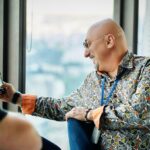 Aram Ananyan Instagram – Ты-то, конечно уверен, что они все говорят о красоте и креативности. Но вот ученые придерживаются другого мнения. Появление фронтальной камеры у смартфонов превратило людей в нарциссов, уверены ученые. А те, кто чаще других делится «себяшками» в соцсетях, и вовсе склонны к антисоциальному поведению, передают исследователи из Университета Огайо)))

Селфи ничто иное, как скриншот фейса 📸 

«Иными словами, раз за разом выкладывая автопортреты, ты демонстрируешь определенную зацикленность на своей персоне и, как теперь выяснилось, пренебрежение к ближнему», — утверждают авторы исследования.

Что думаете по этому поводу?