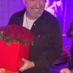 Aram Ananyan Instagram - Я счастлив, потому что у меня есть ВЫ♥️ Каждый человек сам определяет, что для него счастье: для кого-то это семья и друзья, для кого-то здоровье, для кого-то достаток, для большинства - всё это вместе взятое. Но я хочу сказать, что прежде всего, счастье зависит от качества наших мыслей. Тот, кто по-настоящему счастлив, старается сделать счастливыми других🫶🏼