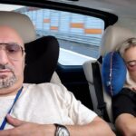 Aram Ananyan Instagram - Когда ты находишься в дороге, то невольно начинаешь перебирать в мыслях свою жизнь))) У тебя есть время многое переосмыслить, задуматься, что то подкорректировать и даже есть время на небольшой сон (те самые утренние 10 минут). Дааааа мася?😂 @buzova86 А мы мчим в Иваново 🚘 Шоу #вотоная #ольгабузова Музыкальный театр, начало в 19:30 💃🏿 #погородам #гастроли #концерт