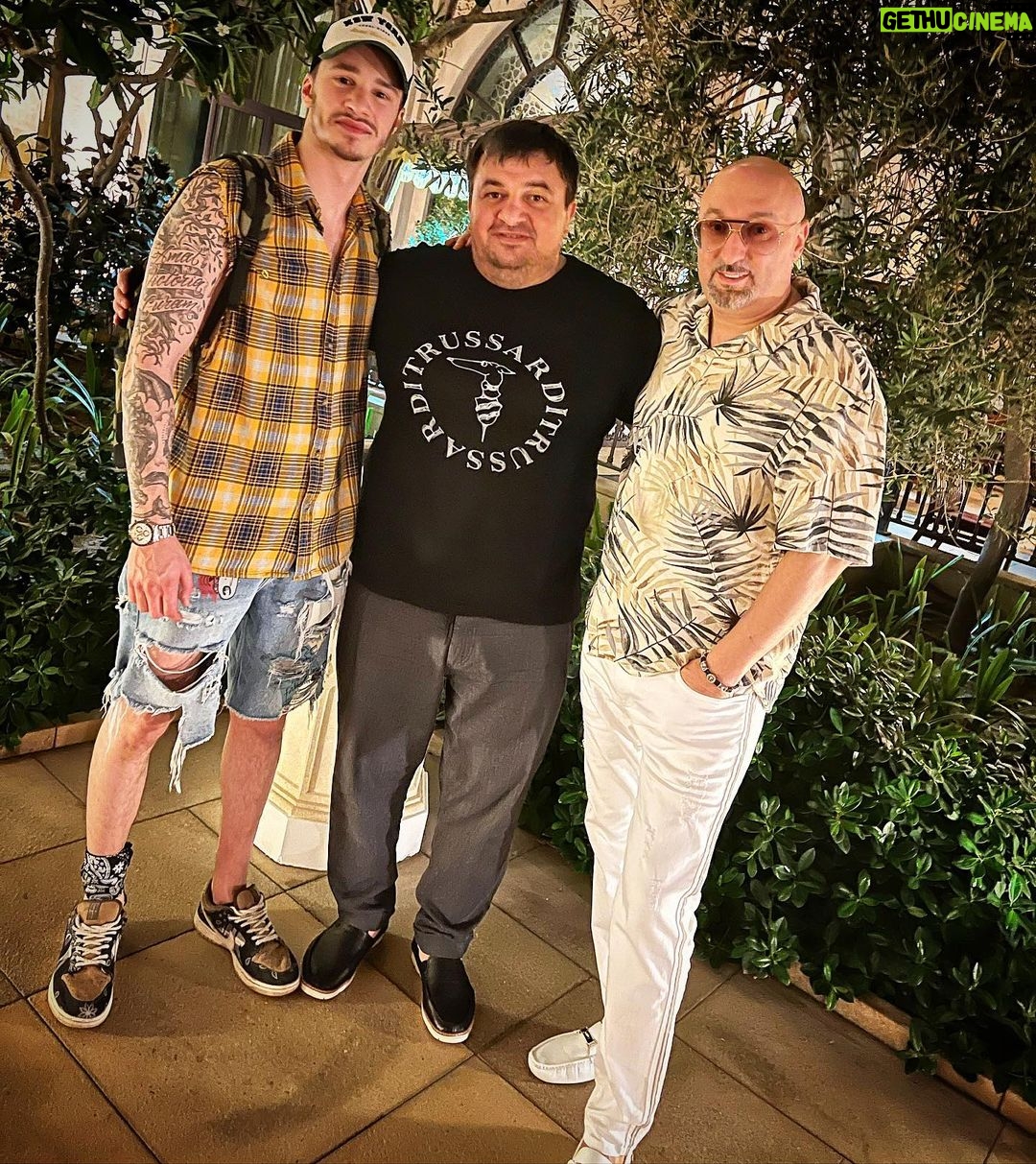 Aram Ananyan Instagram - Мы все дела сделали, в промежутке немного отдохнули и с новыми силами завтра держим путь на Москву 🛩 Мне нравится Дубай, вот сколько сюда ни прилетаю, всегда удивляюсь масштабам. Глобальный мировой проект 💪🏼 Palace Downtown