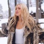 Aram Ananyan Instagram - Любовь и страсть - бурные стихии, которые растапливают даже ледяные сердца 🧡 «СТИХИЯ»❤️‍🔥 15.12 на всех платформах 🎧@xrstiianaa @xristiana_music Любовь подобна стихийному бедствию: продувает порывистым ветром страстей, ослепляет молниями выразительных взглядов, оглушает громом сердечных ударов, поливает слезами счастья и осыпает градом поцелуев 💋