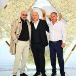 Aram Ananyan Instagram - Самая настоящая дружба - это дружба сквозь года, дружба проверенная временем. Она не изменится, сколько бы времени не прошло, сколько бы вы не общались, но когда встретитесь вновь, всё будет по-старому... Цените таких друзей. Они незаменимы ❤️ Джемал, 25 лет дружбы это серьёзный сердечный поступок))) А я всем желаю доброго понедельника и прекрасной плодотворной недели 🙌🏽