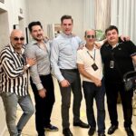Aram Ananyan Instagram - Родной мой, с днём рождения!!! Дала декъал войла хьо винчу денца!!! Дала ирсе дойла хьан дахар!!! Хьайна безачи во ма гойла хьуна!!! Дала могшалла лойла хьуна!!! Махкана а, халкъана а пайдехь войла хьо вай кхоьллинчу Дала!!! Дала Шех кхоьруш волу баккъал бусалба войла хьо. Пусть Бог благословит тебя в день твоего рождения!!! Пусть твоя жизнь будет только счастливой!!! Пусть ты не увидишь плохого от своих близких и любимых!!! Пусть Бог подарит тебе богатырское здоровье!!! Пусть наш Создатель сделает тебя полезным родине и людям!!! @umar_archer ❤️ Люблю тебя и от всей души поздравляю 🥳 #happybirthday