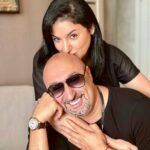 Aram Ananyan Instagram - Систер, сегодня твой праздник 🌺 – твой день рождения 🫶🏼 И пусть с сегодняшнего дня и всю оставшуюся жизнь, каждый день будет ясным и солнечным, а ночь звездная и романтичная 🥰 Будь всегда счастливой и любимой!!! Нет ничего лучше, чем быть твоим старшим братом. И сегодня я хочу тебе об этом напомнить. Ведь в жизни так важно иметь кого-то, кто способен разделять эти радостные моменты «кровного единения», направлять по жизни, иногда и учить, помогать и подсказывать))) 💖 Я благодарю Бога за то, что он послал мне такую сестру. Для меня ты родной и близкий человек, который всегда рядом с заботой и переживаниями, где то поворчишь, а порой, просто улыбнешься и на душе сразу же становится легко. Happy birthday 🥳 Пусть все твои мечты станут реальностью и принесут тебе долгие годы счастья, а я постараюсь помочь и всегда рядом 😘 @djuletta_novruzi Будь хранима небесами и смотри на мир счастливыми глазами 🫶🏼