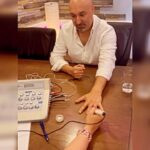 Aram Ananyan Instagram - Здоровье — это то, что люди больше всего стремятся сохранить и меньше всего берегут. (с) Ж. Лабрюйер Берегите своё здоровье, а мы поможем вам ещё и сохранить время на оздоровлении! Узнать подробнее о продукции DetaWellness , а также узнать , как проверить состояние своего здоровья и составить курс оздоровления всего за 2 часа , записаться на Check-up всего организма - можно по телефону горячей линии или WhatsApp 📱 +7(926)088-10-10 https://taplink.cc/deta.wellness #приборыдляздоровья #справитьсясболезнью #скораяпомощь #стопвирус #стопбактерии #защитаотвирусов #технологииоздоровления #здоровьедоступнокаждому #технологии #оздоровление #archerwellness #checkup #иммунитет #боль #вирус #паразиты #болезнь #тестирование #инновации #инновационныетехнологии #инновациидлякаждого #инновациидляздоровья Москва Сити